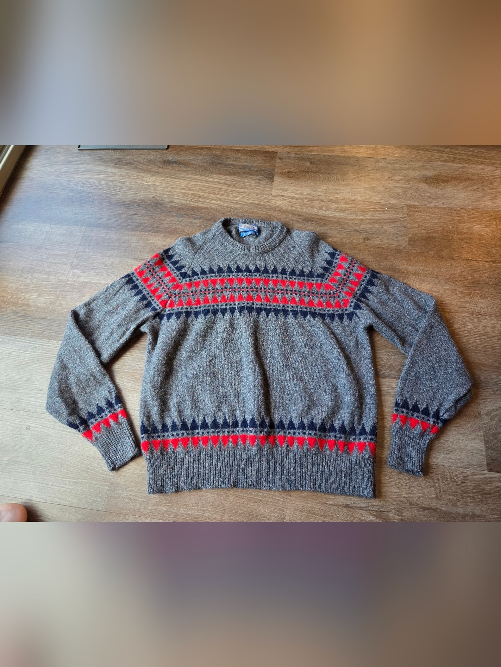 Vintage Pendleton Virgin Wool Imported Shetland Yarn Fair Isle Sweater Mens XL